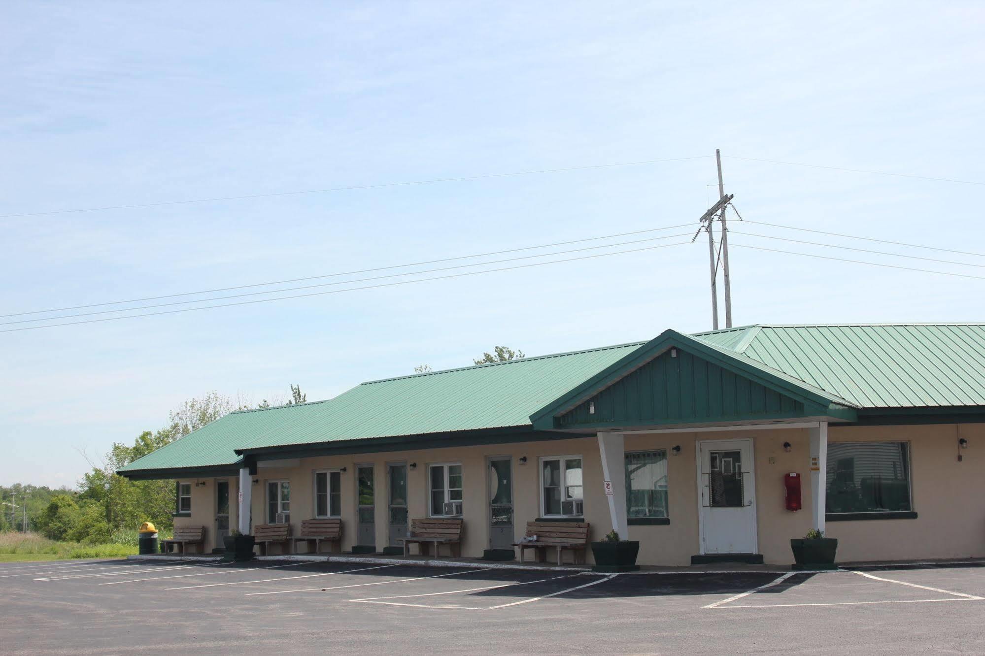 Evergreen Motel オスウィーゴ エクステリア 写真