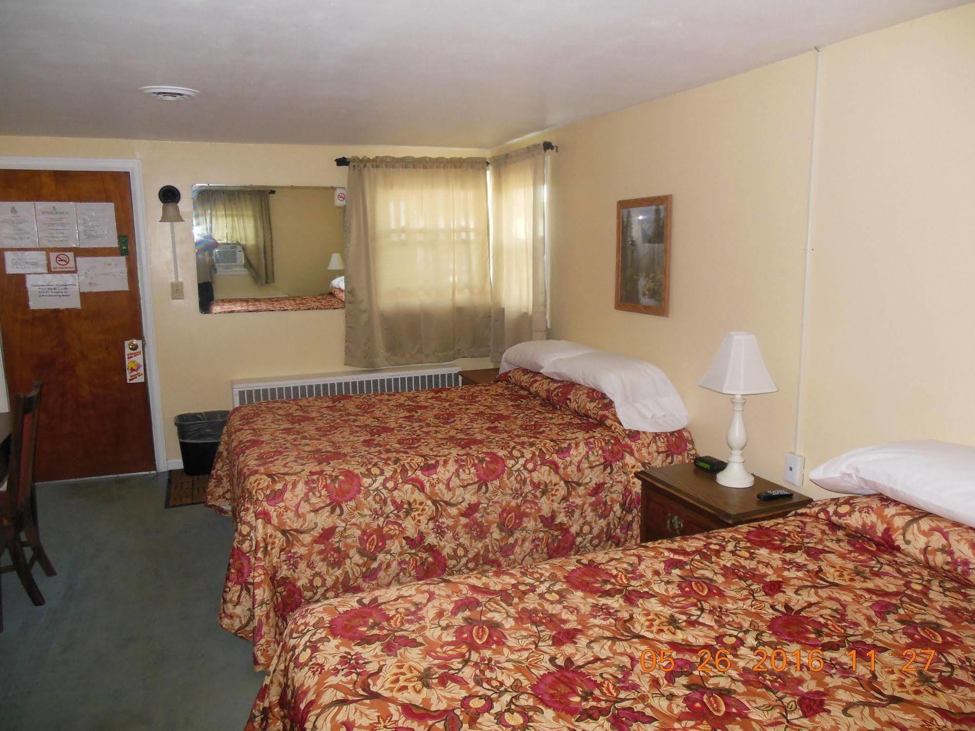 Evergreen Motel オスウィーゴ エクステリア 写真