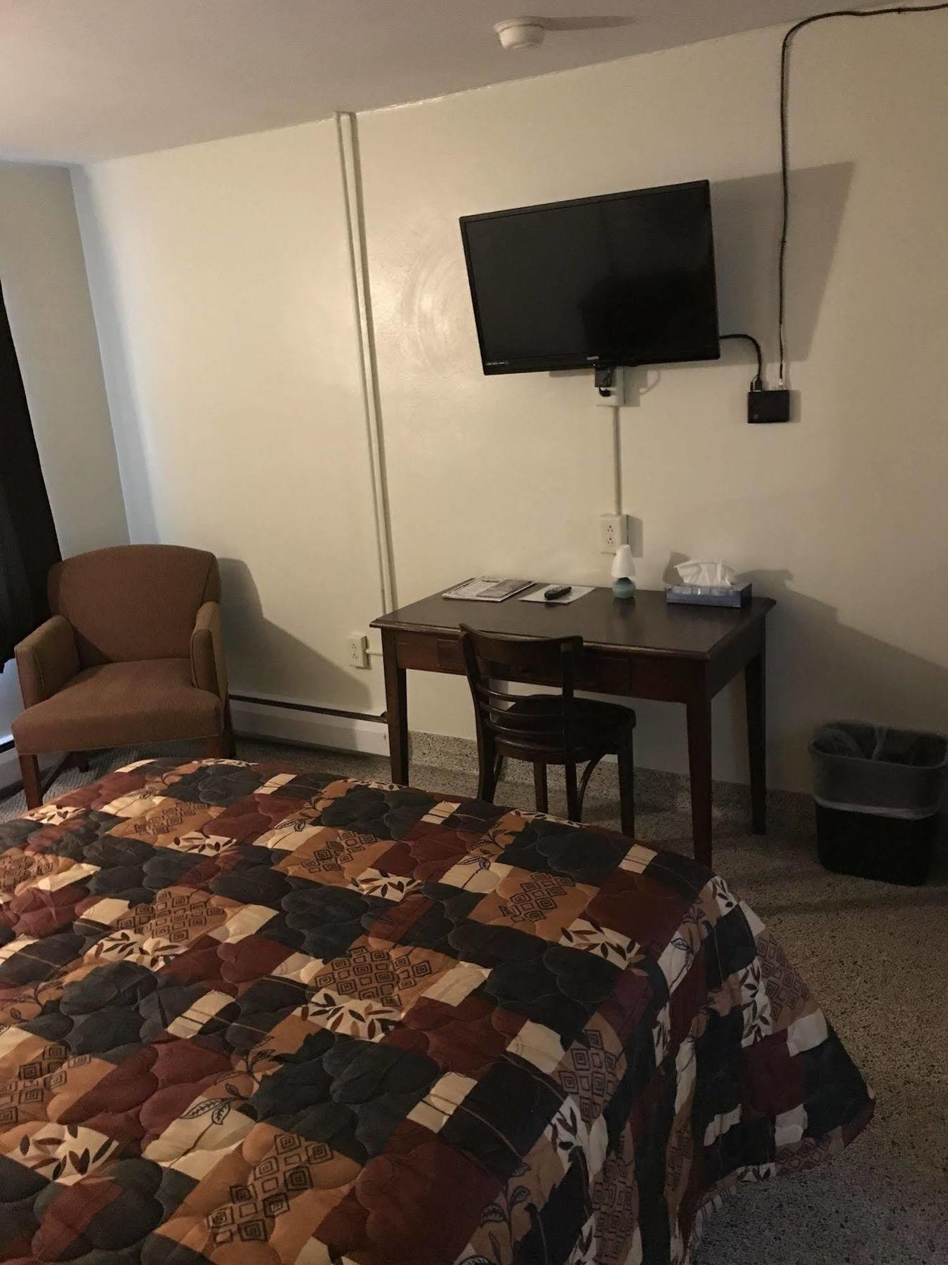 Evergreen Motel オスウィーゴ エクステリア 写真