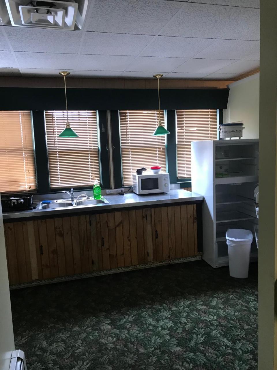Evergreen Motel オスウィーゴ エクステリア 写真