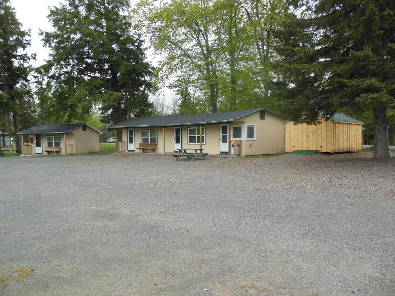 Evergreen Motel オスウィーゴ エクステリア 写真